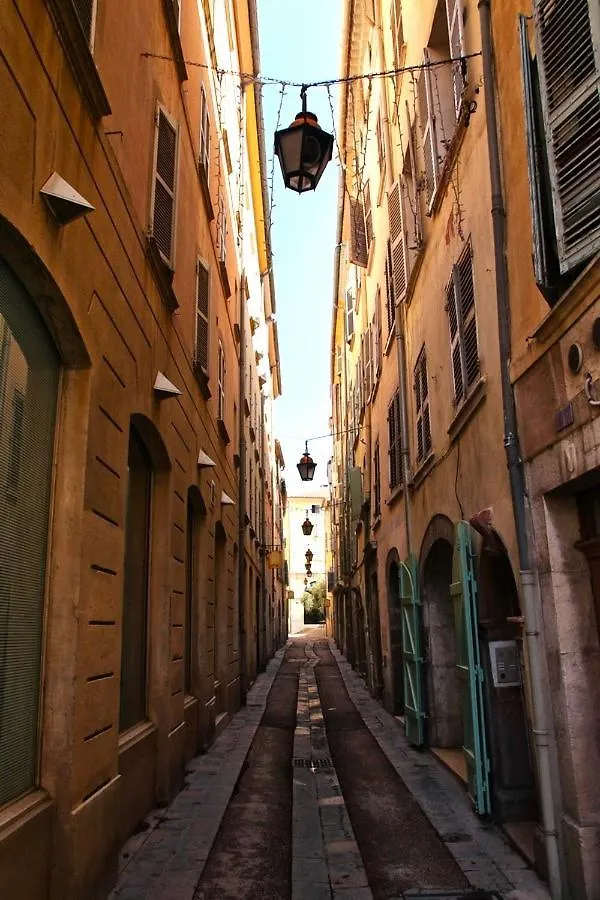 #3 Studio # Place Charmante Toulon France